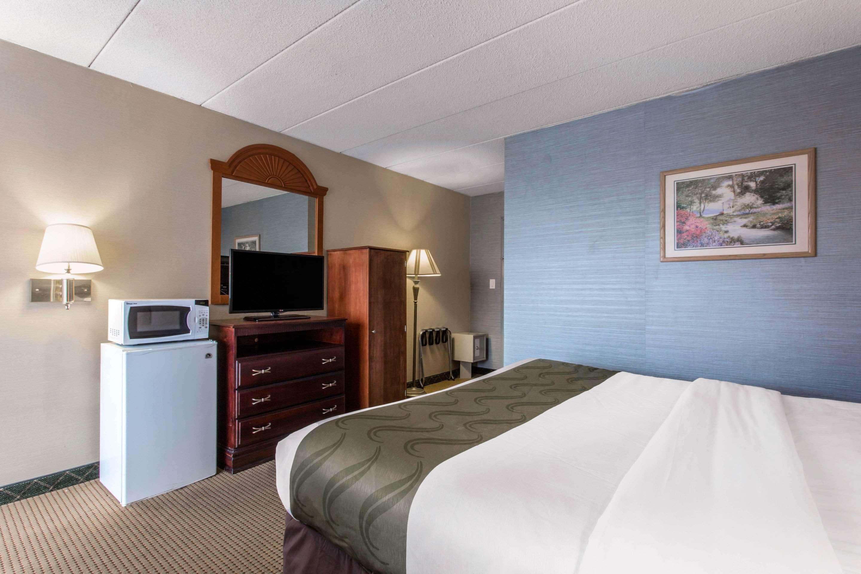 Quality Inn West Springfield Eksteriør billede