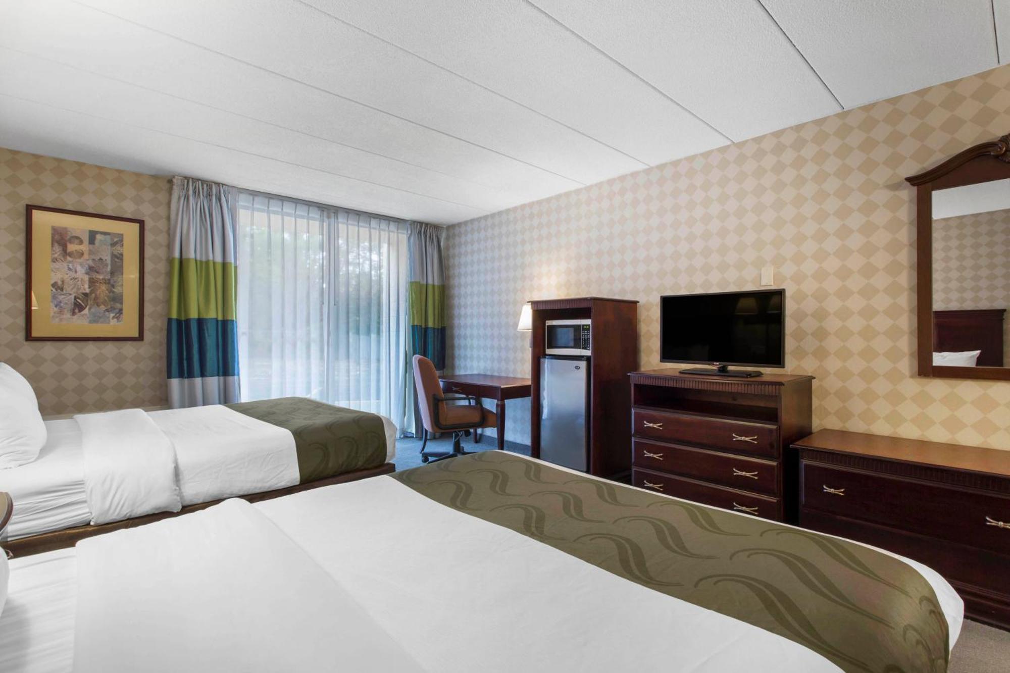 Quality Inn West Springfield Eksteriør billede