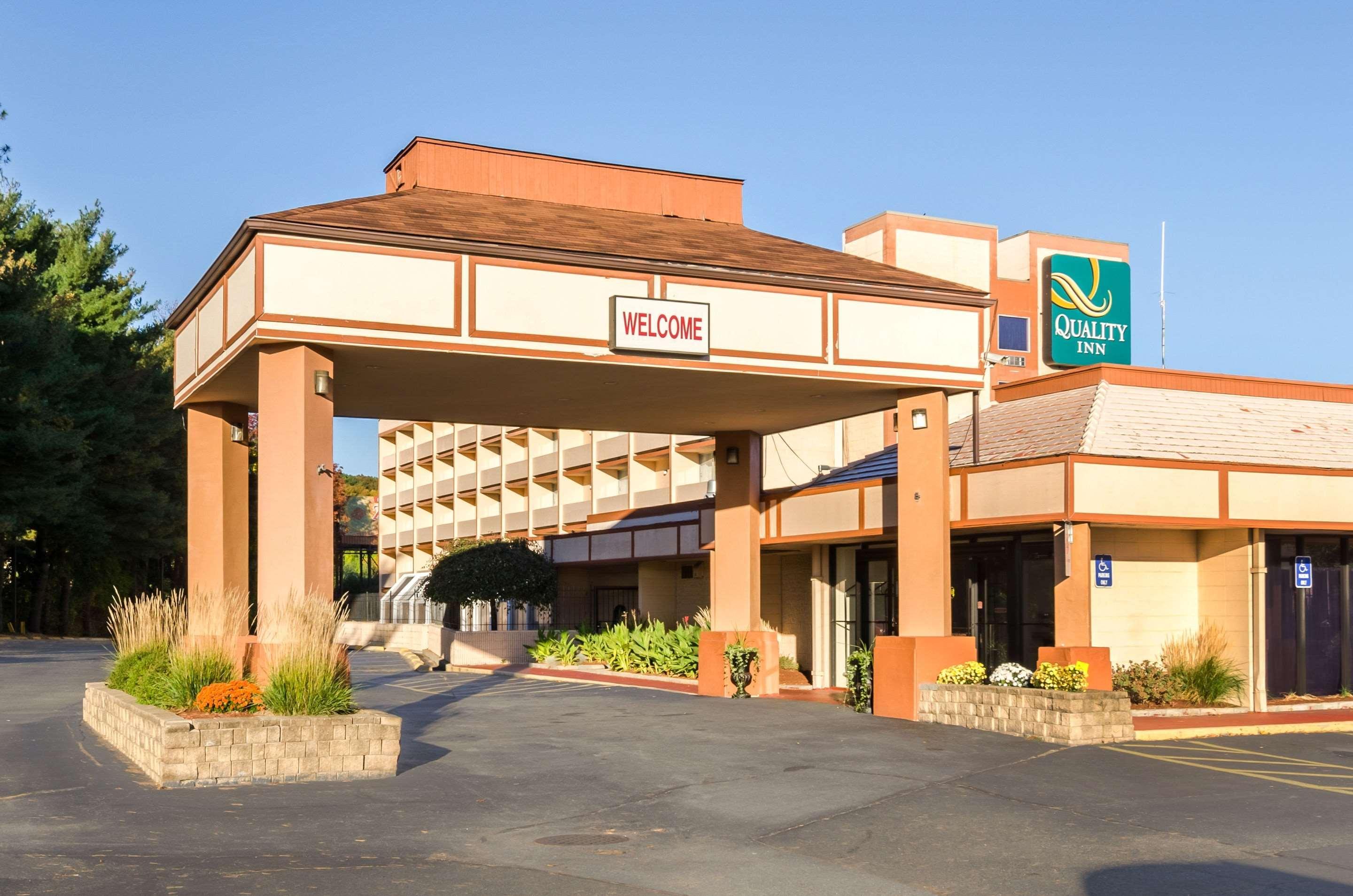 Quality Inn West Springfield Eksteriør billede