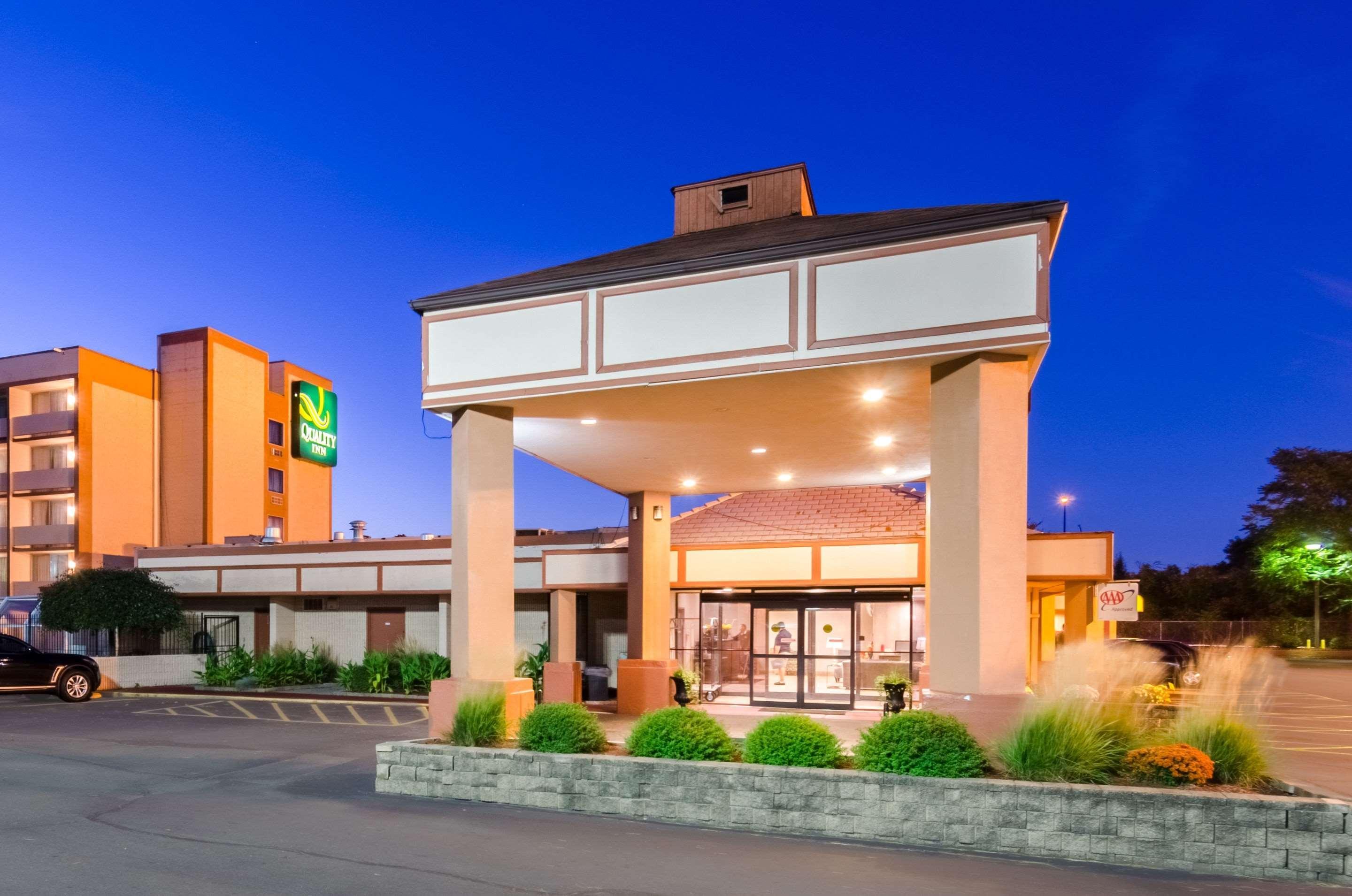 Quality Inn West Springfield Eksteriør billede
