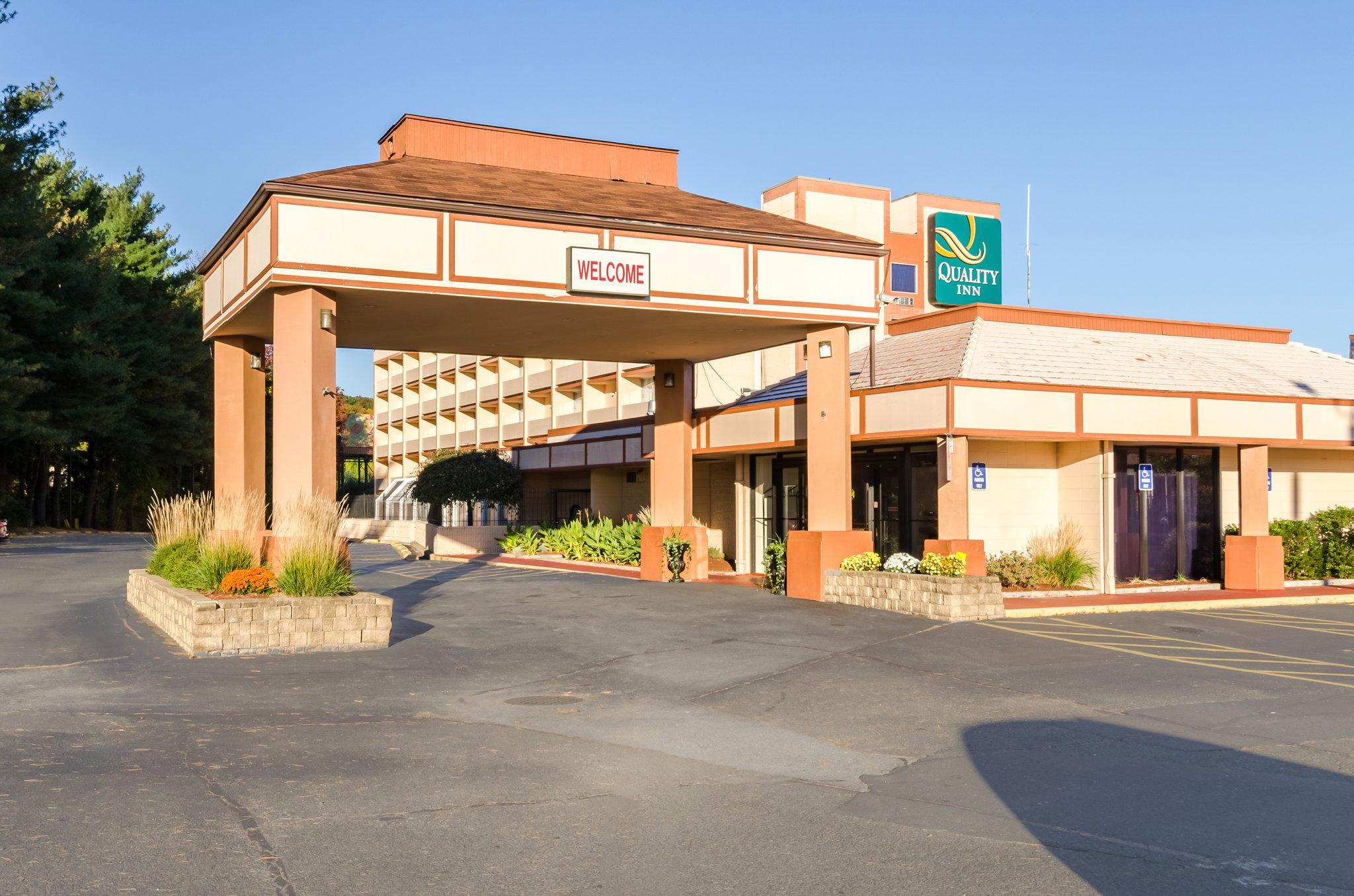 Quality Inn West Springfield Eksteriør billede