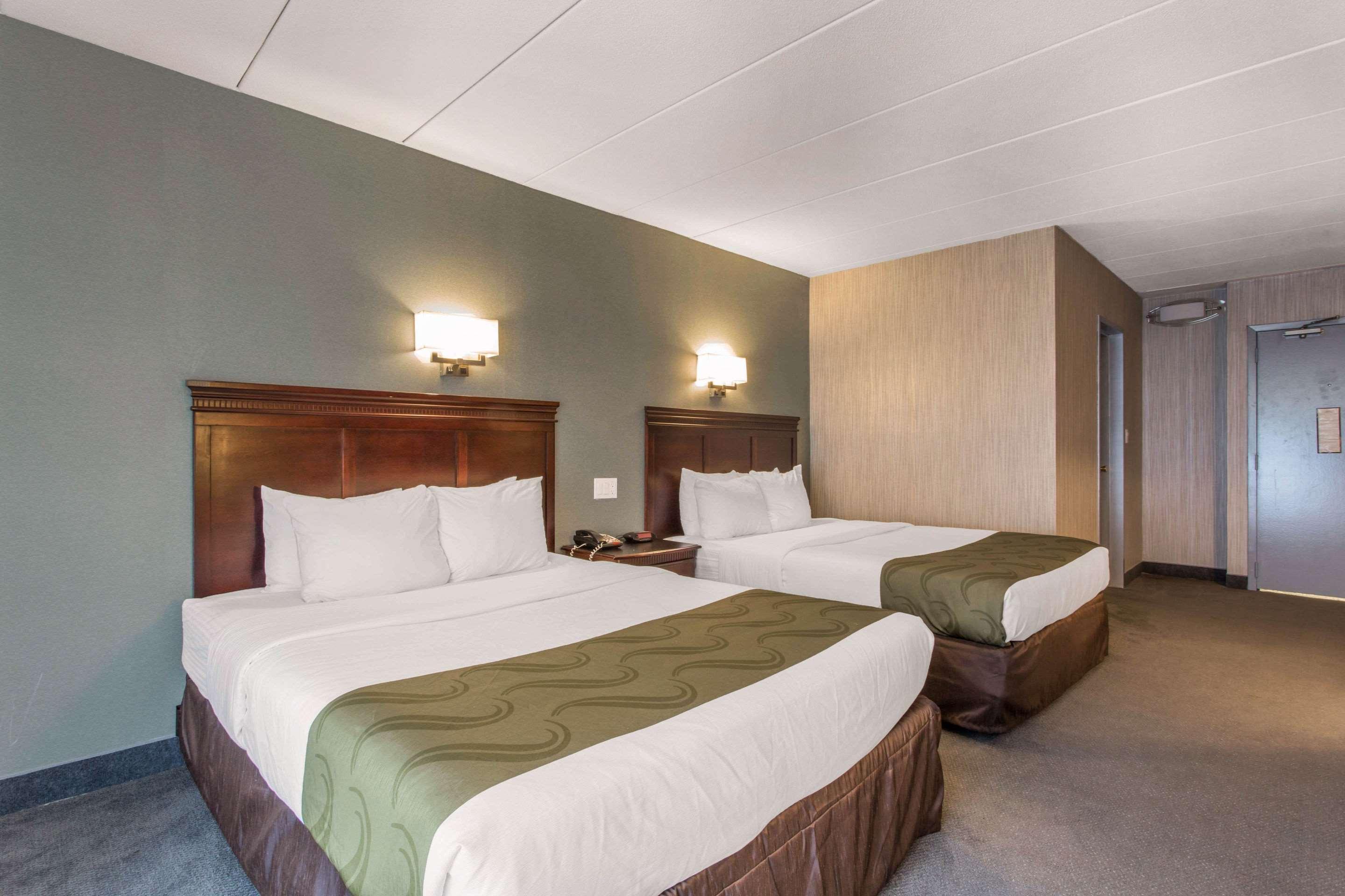 Quality Inn West Springfield Eksteriør billede