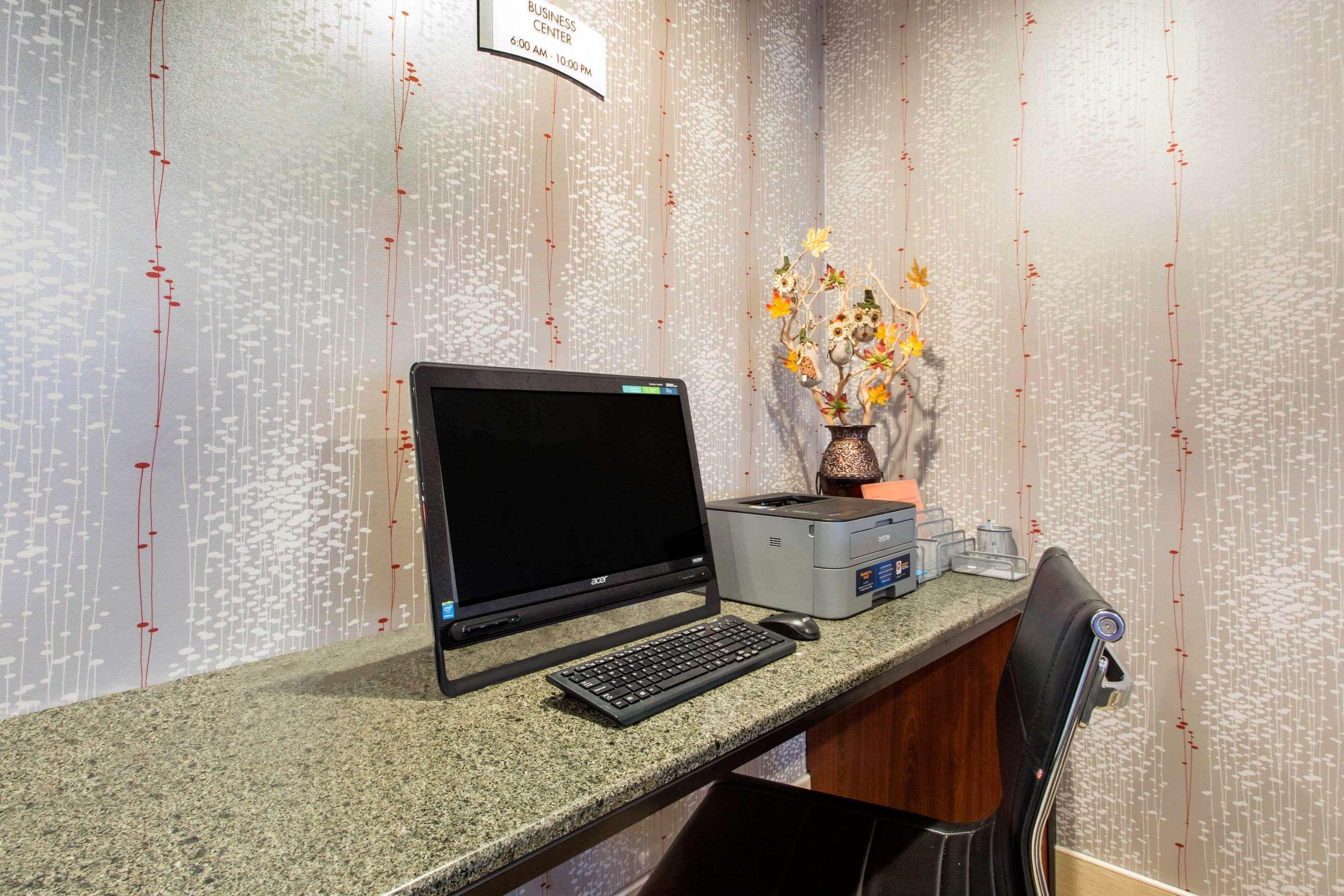 Quality Inn West Springfield Eksteriør billede