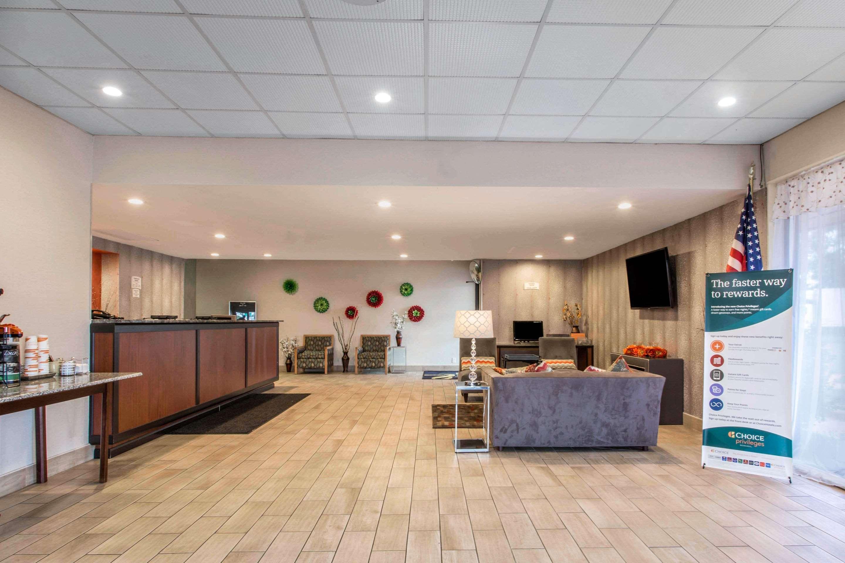 Quality Inn West Springfield Eksteriør billede