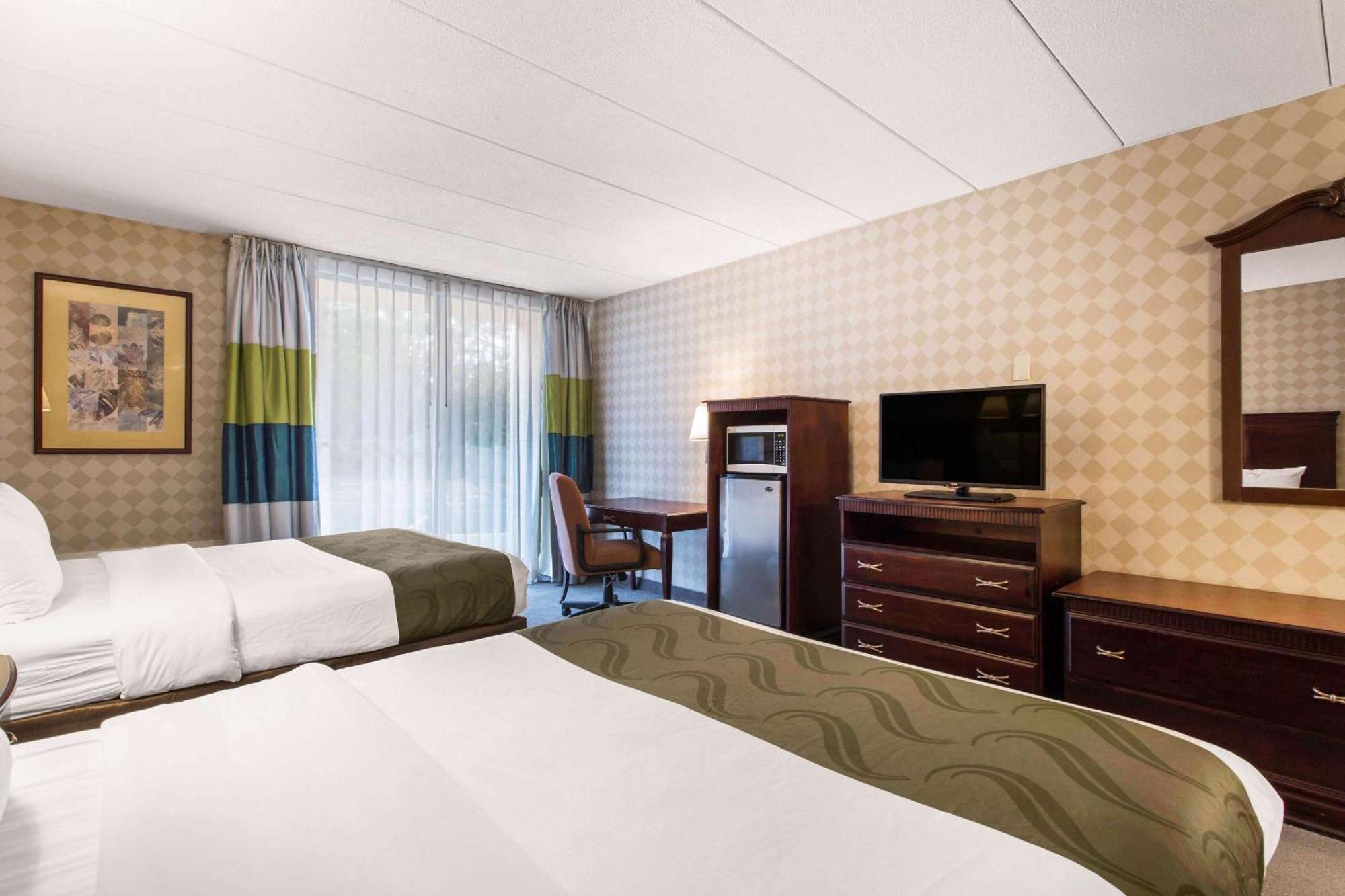 Quality Inn West Springfield Eksteriør billede