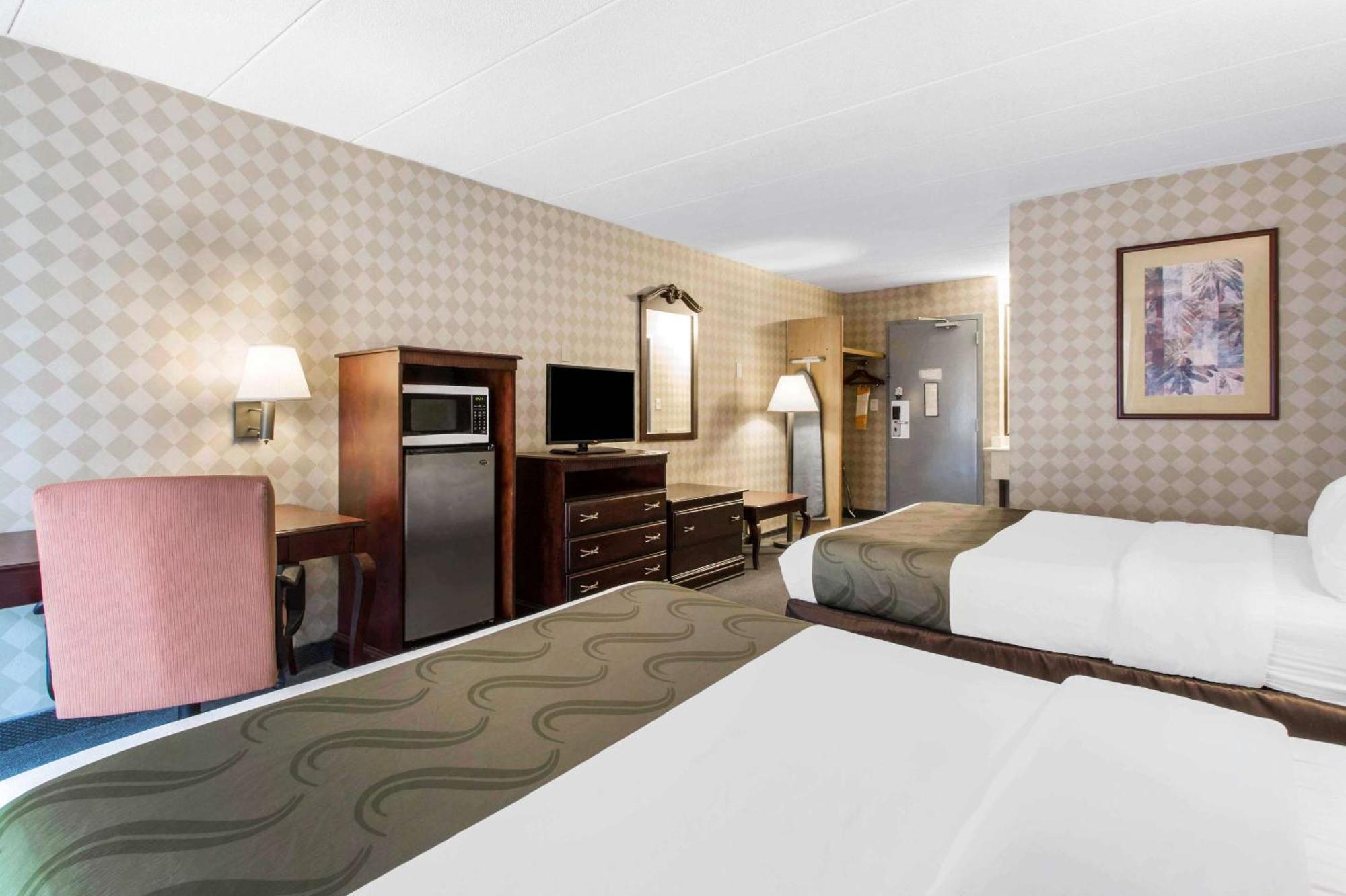 Quality Inn West Springfield Eksteriør billede