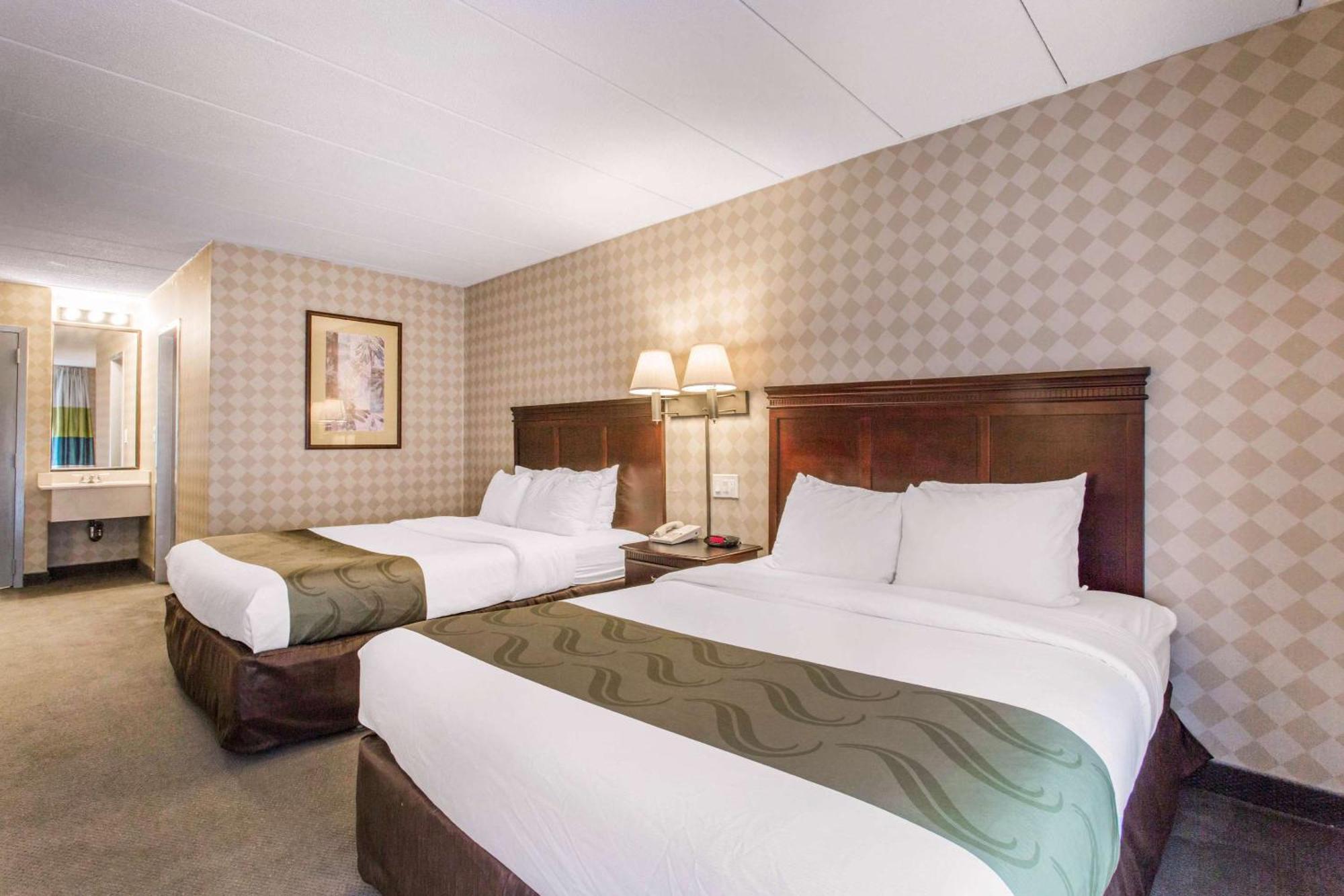 Quality Inn West Springfield Eksteriør billede