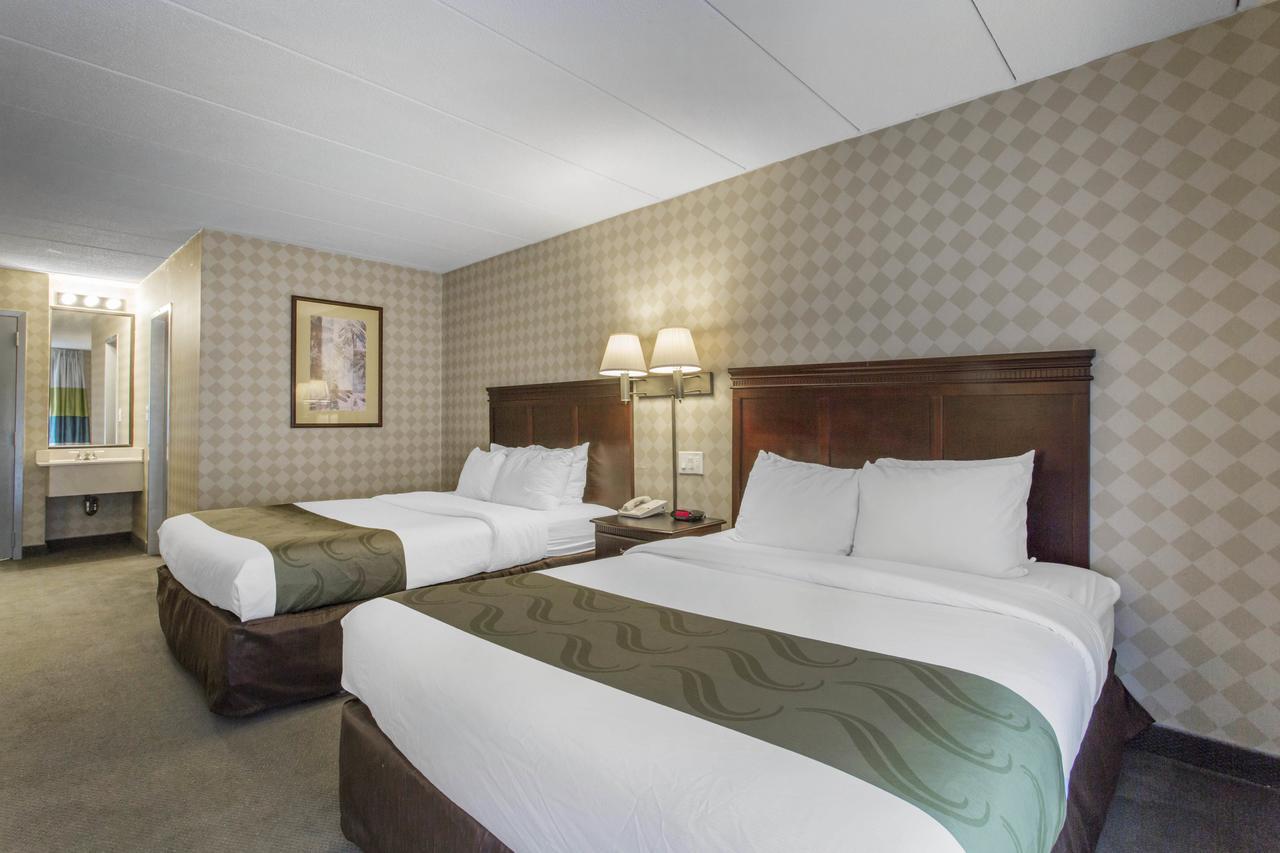 Quality Inn West Springfield Eksteriør billede
